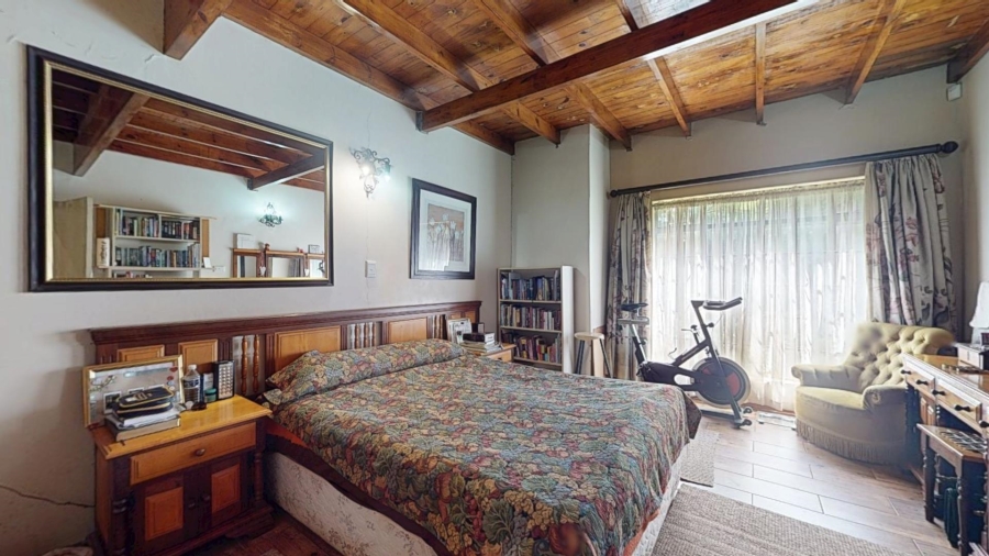 5 Bedroom Property for Sale in Mooivallei Park North West